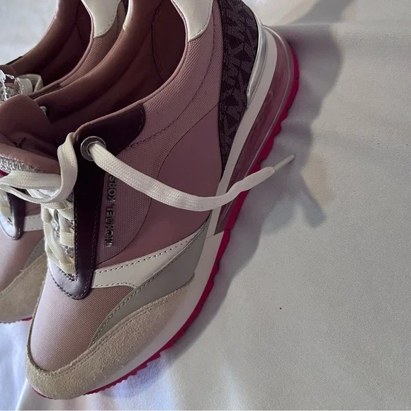 Michael Kors Fashion Sneakers Size 7 – Authentic - Picture 9 of 10